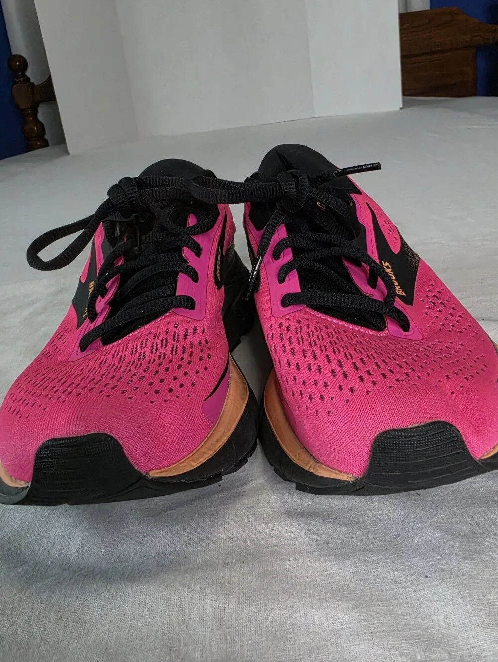 SOLD - Brooks Trace 3 Running Shoes in Pink Glo/Black/Orange Women's Size 7.5